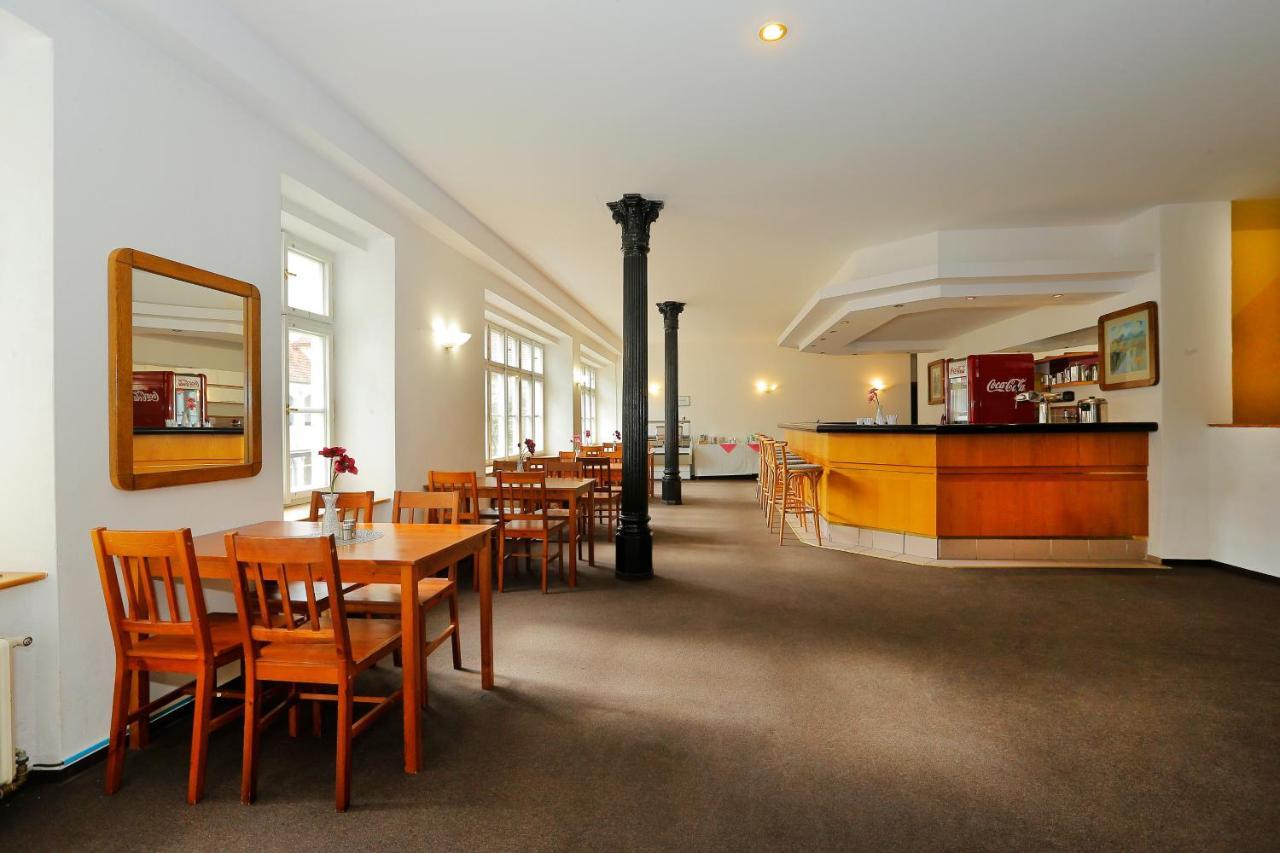 Hotel Magnolia Roudnice nad Labem Exterior photo