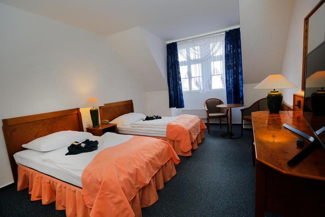 Hotel Magnolia Roudnice nad Labem Exterior photo