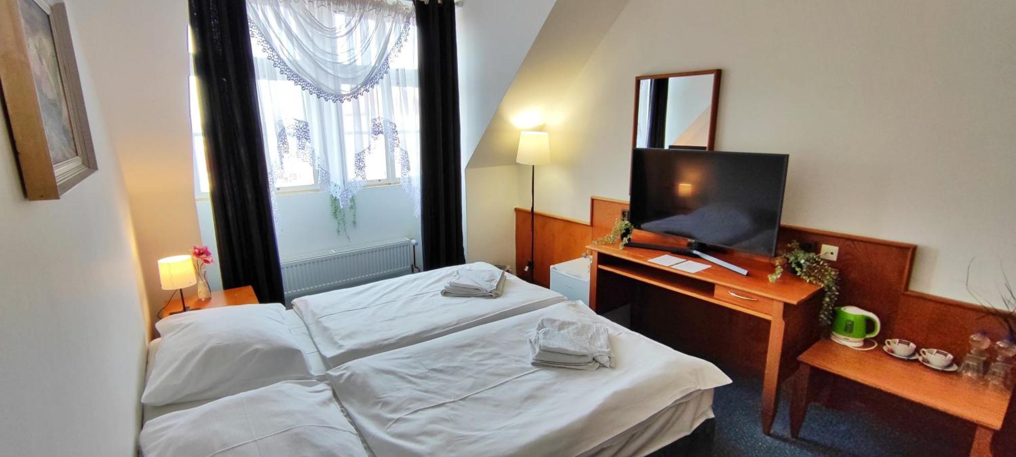 Hotel Magnolia Roudnice nad Labem Exterior photo