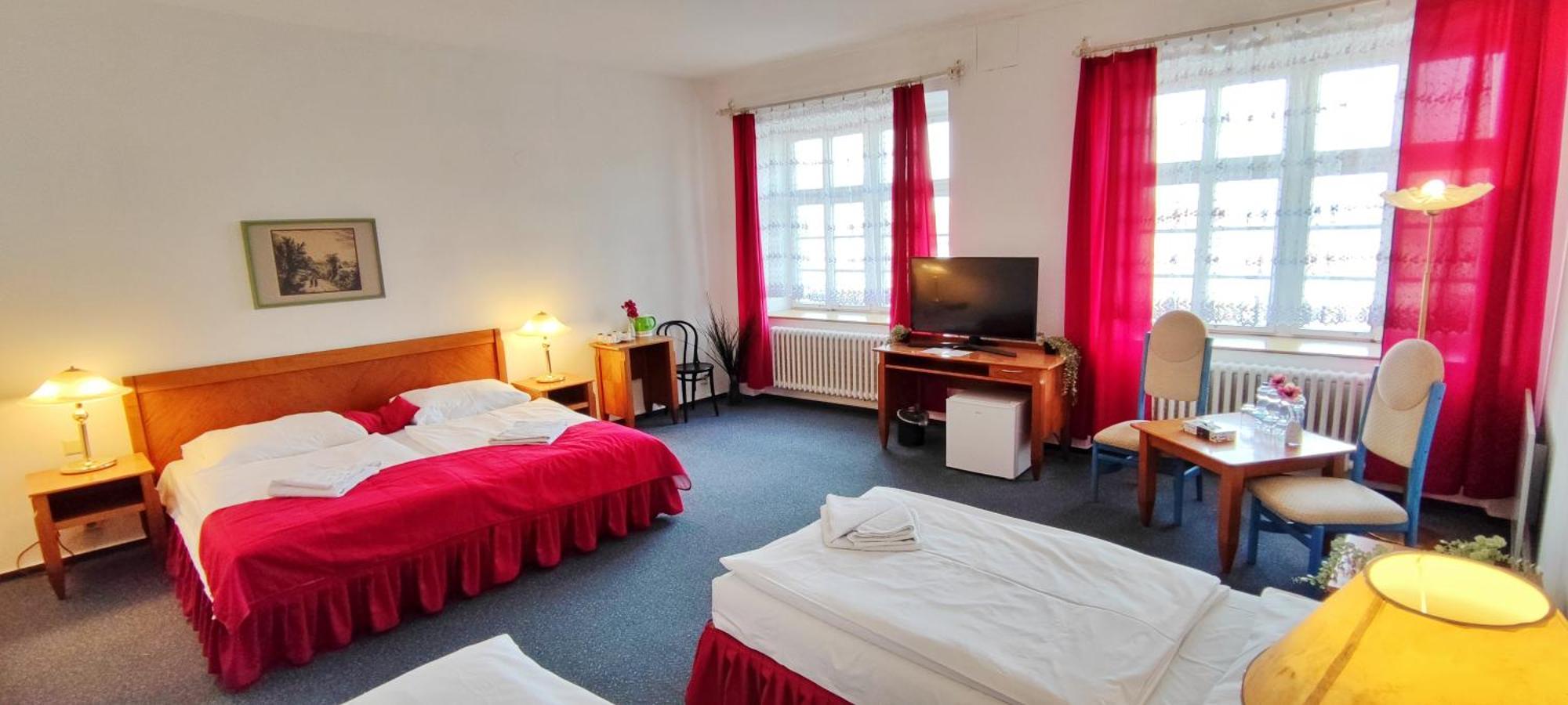 Hotel Magnolia Roudnice nad Labem Exterior photo