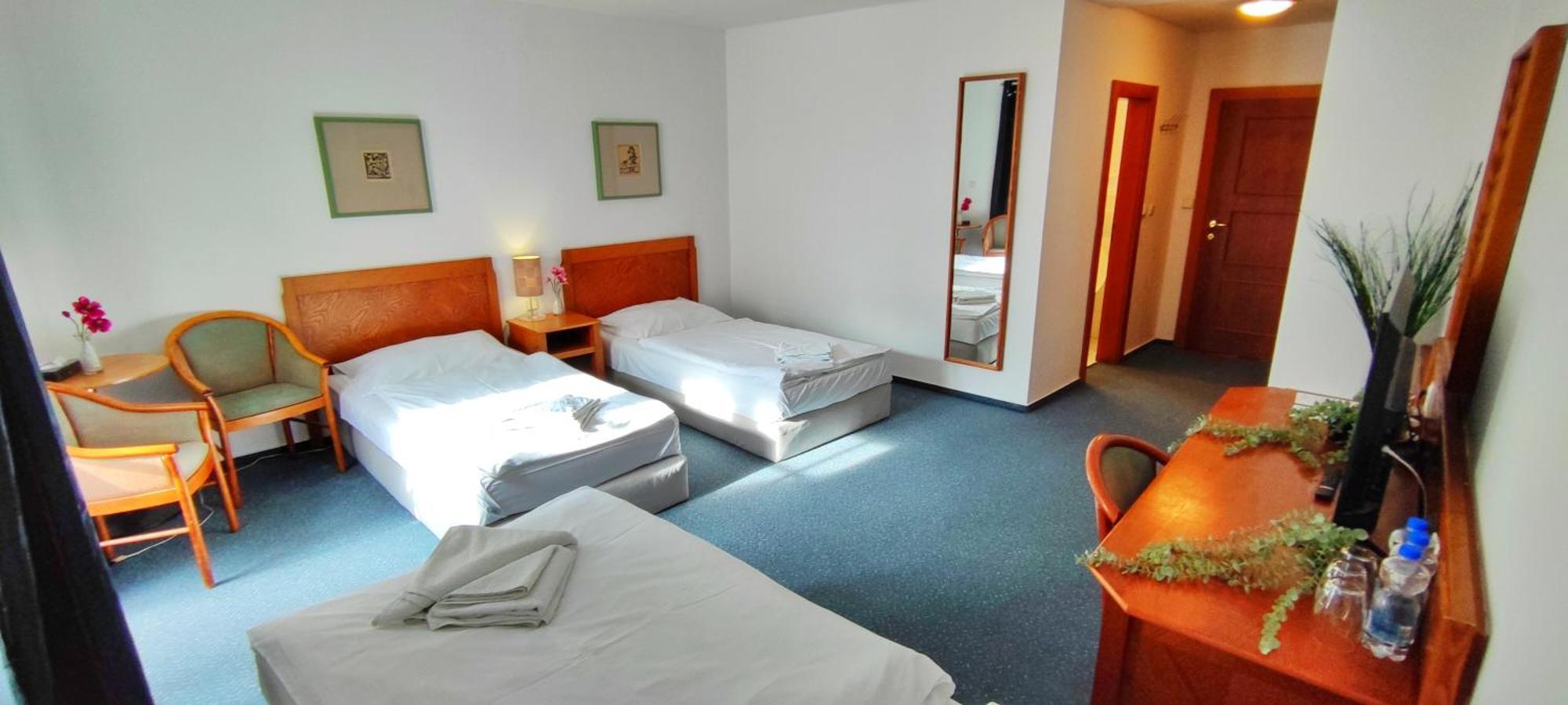 Hotel Magnolia Roudnice nad Labem Exterior photo