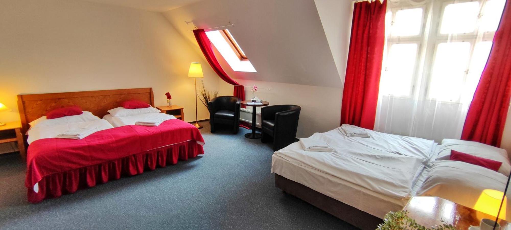 Hotel Magnolia Roudnice nad Labem Exterior photo