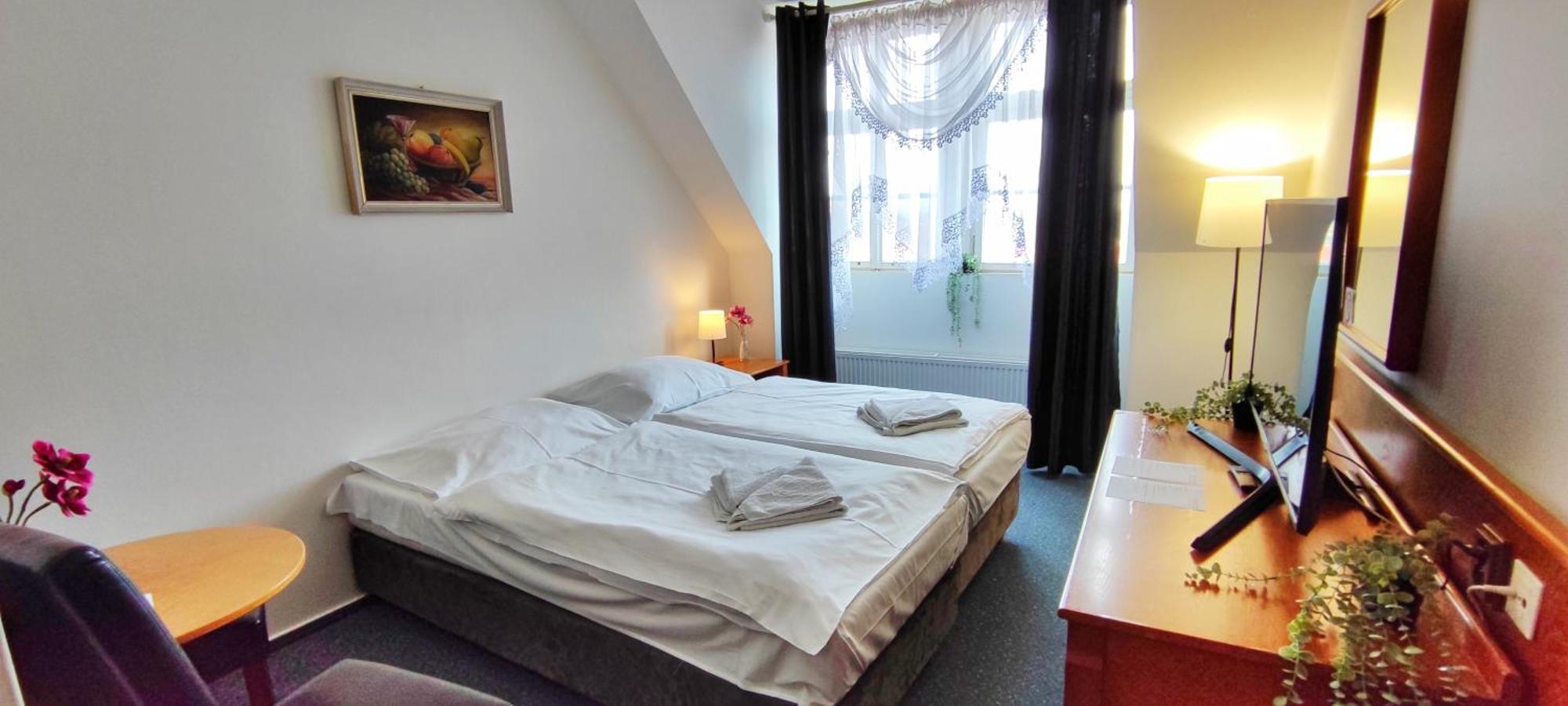 Hotel Magnolia Roudnice nad Labem Exterior photo
