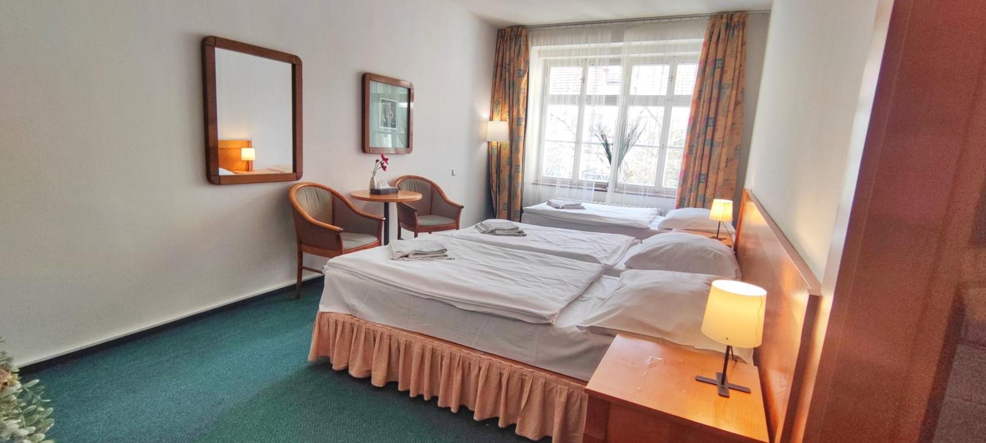Hotel Magnolia Roudnice nad Labem Exterior photo