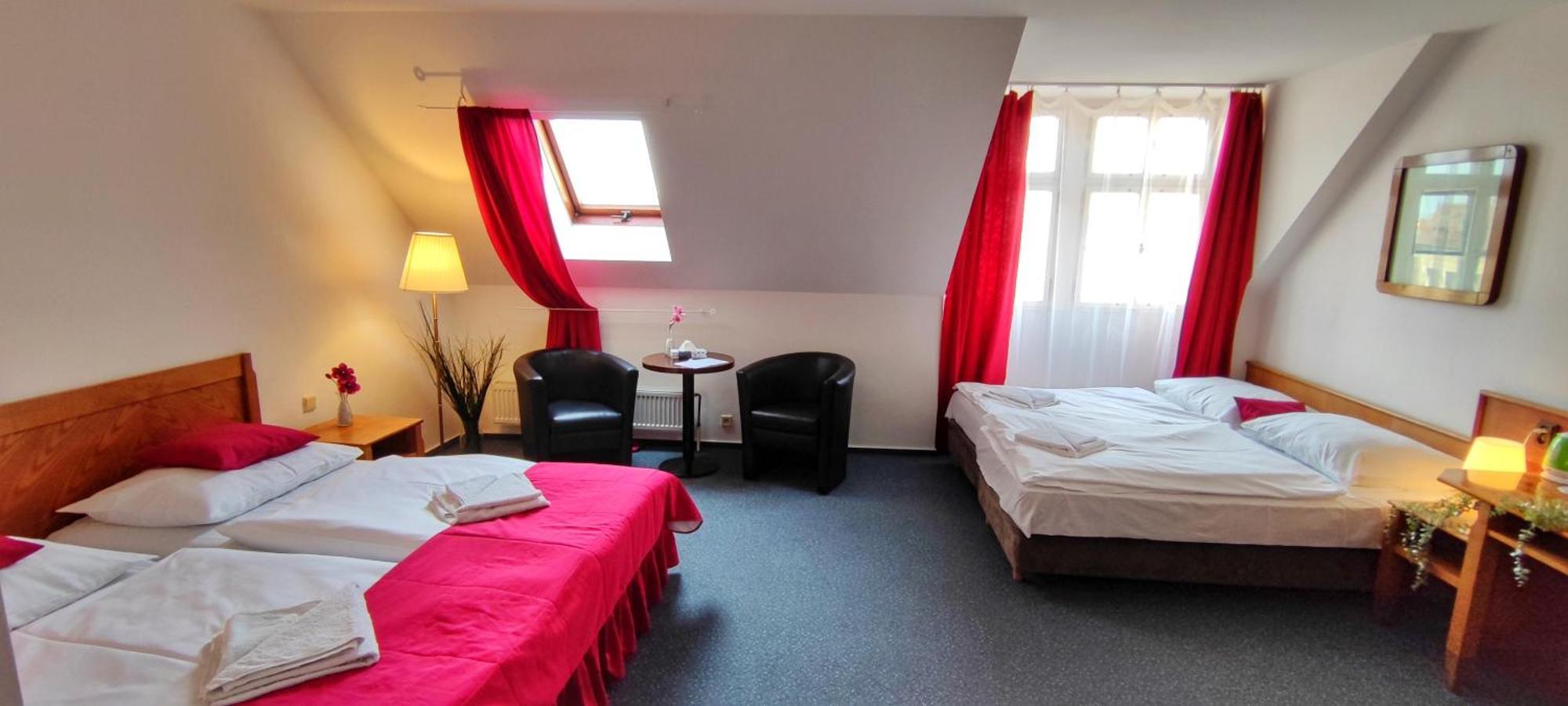 Hotel Magnolia Roudnice nad Labem Exterior photo